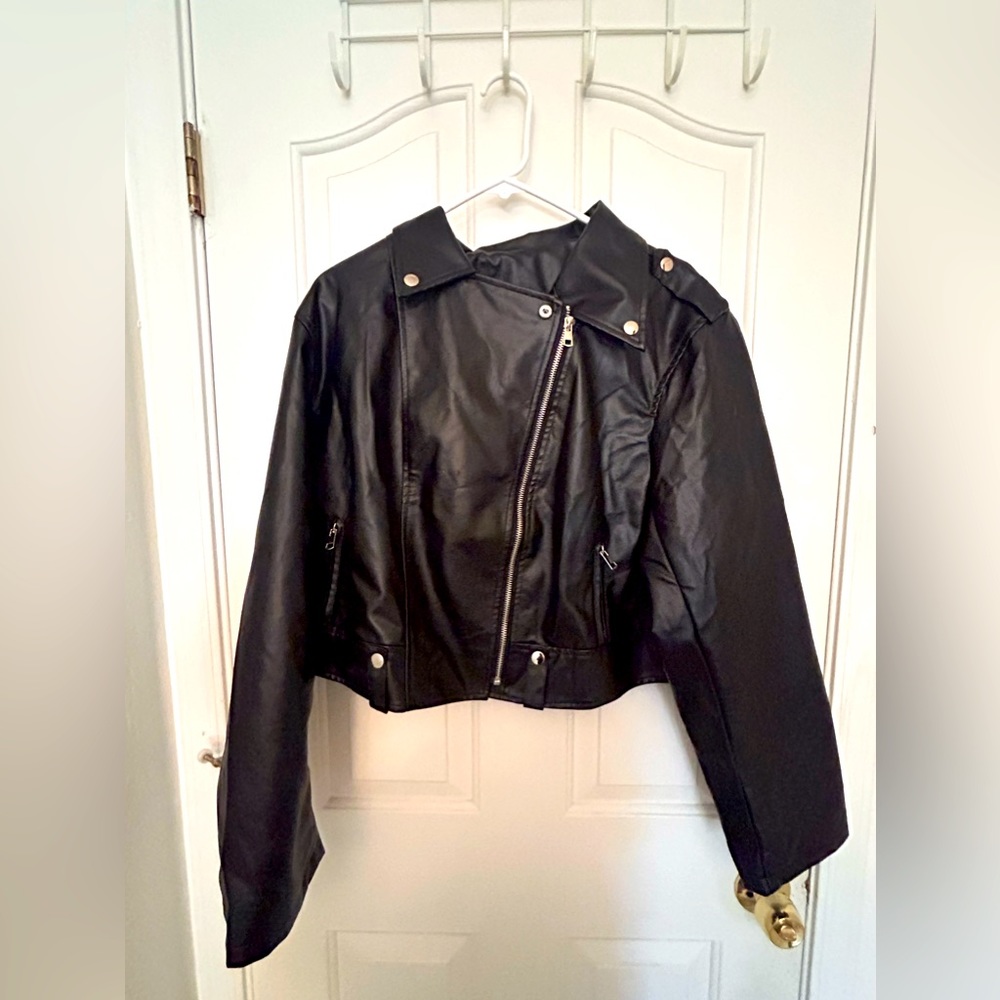 SHEIN Black Leather Jacket